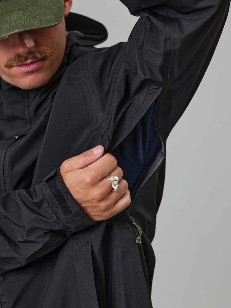 Cascade Shell Jacket - Image 5